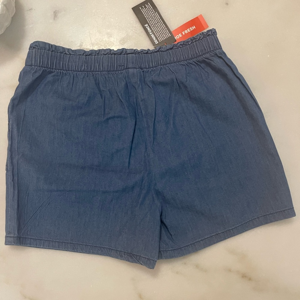Girls Denim shorts pull up
